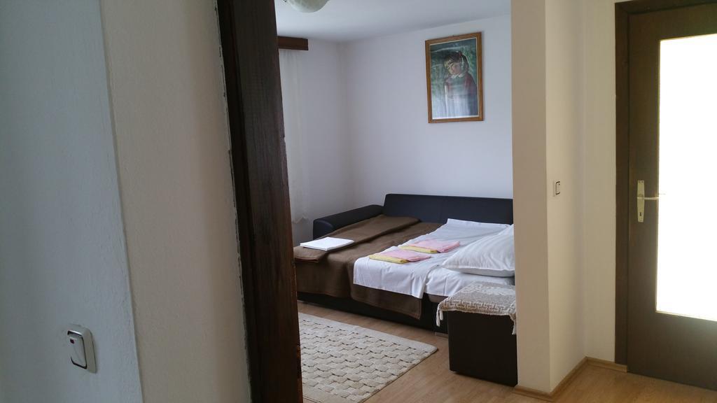 Apartment Ankica Селище Дрезницко Екстериор снимка